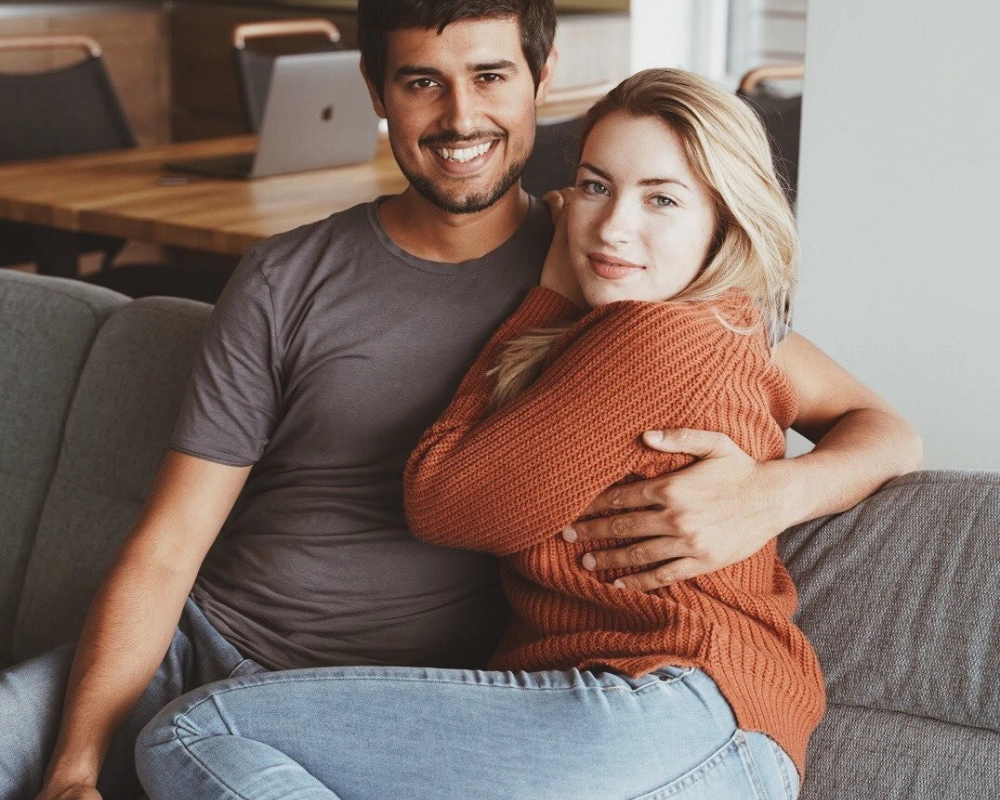 Dhruv-Rathee-Wife-Girlfriend-Dhruvrathe.com